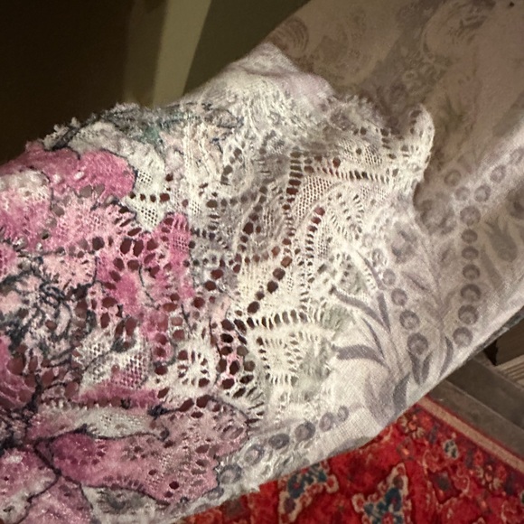 EUC Cloth & Portrait Top XXL - Picture 3 of 6